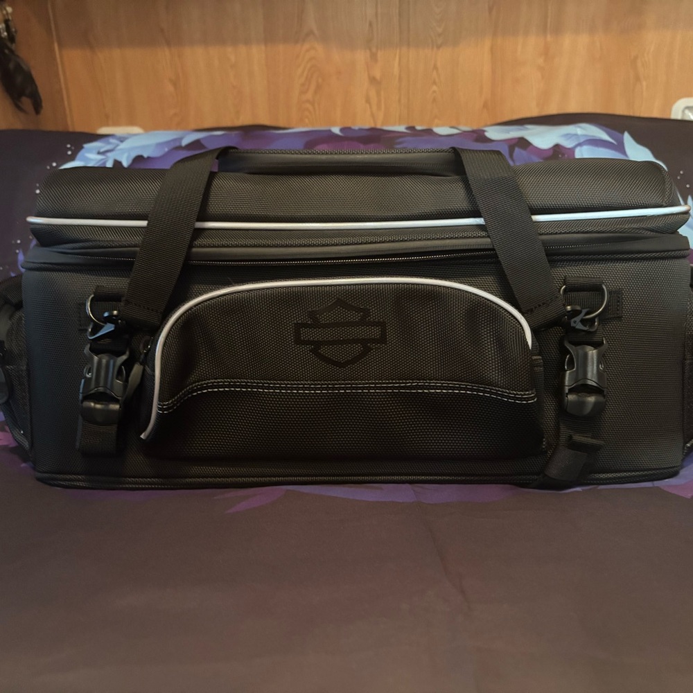 Harley-Davidson Onyx Premium Tour-Pak Rack Bag